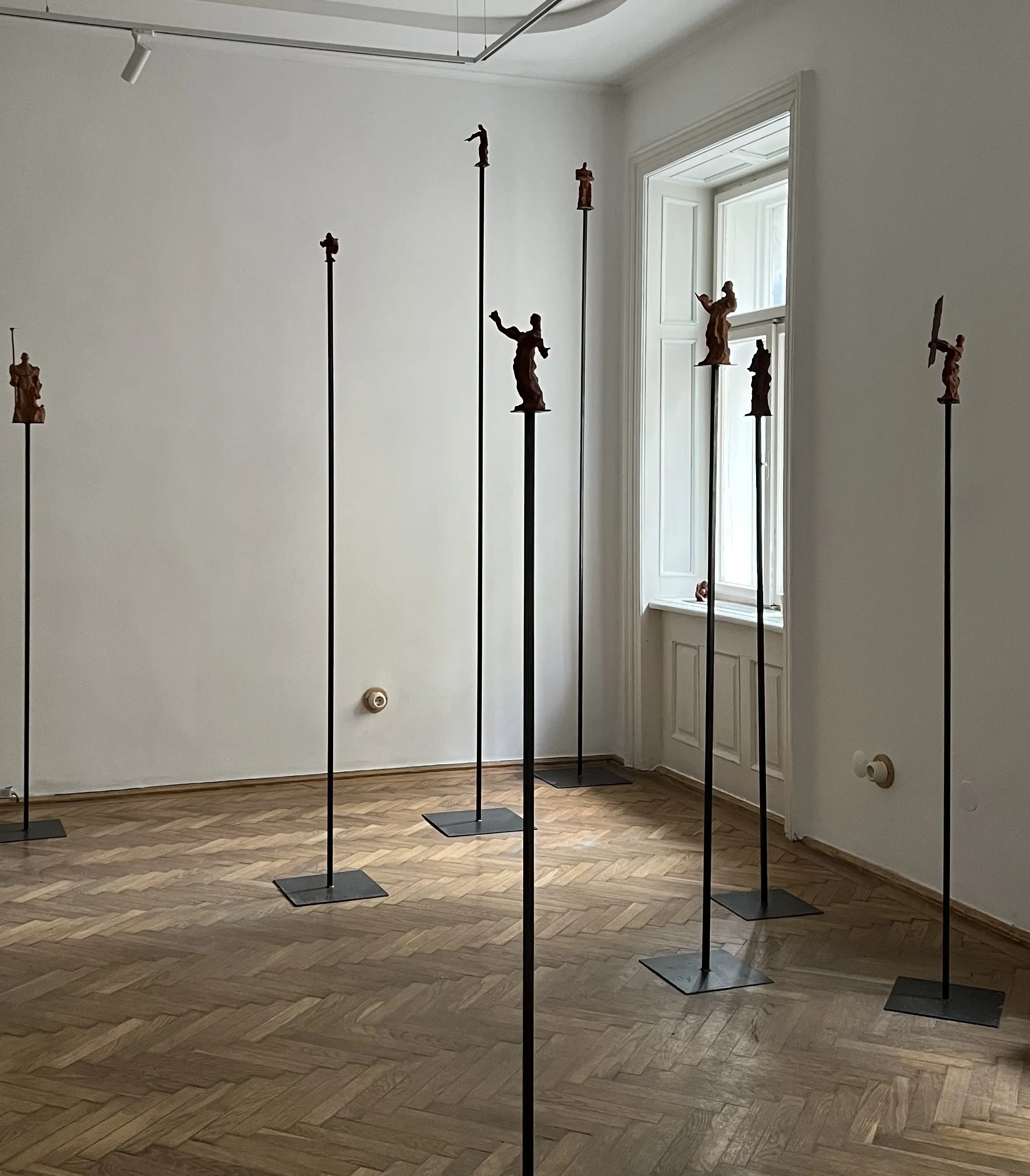 Зображення "на вершині" від Денис Шиманський, розмір: 209х30х30, матеріали: кераміка, метал, шамот, місто: Львів, ціна: $250 Фото 8 з 8.